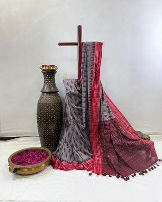 Sambalpuri Ikat Saree (Silver Grey)